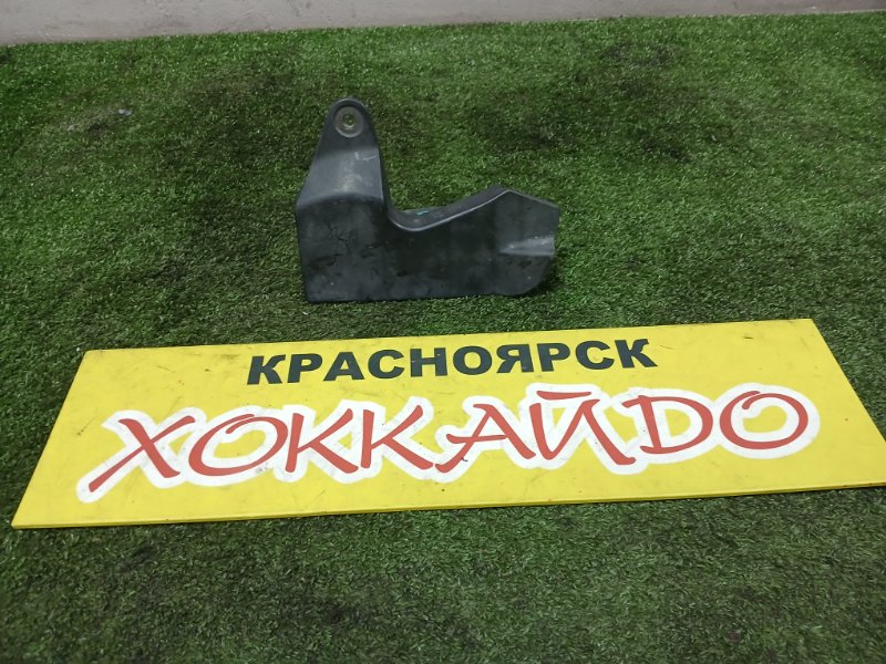 Накладка порога Toyota Prius ZVW30 2ZR-FXE 12.2011 задняя правая (б/у)