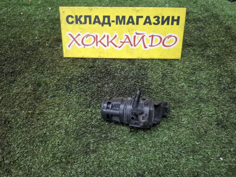 Мотор омывателя Toyota Prius ZVW30 2ZR-FXE 12.2011 задний (б/у)