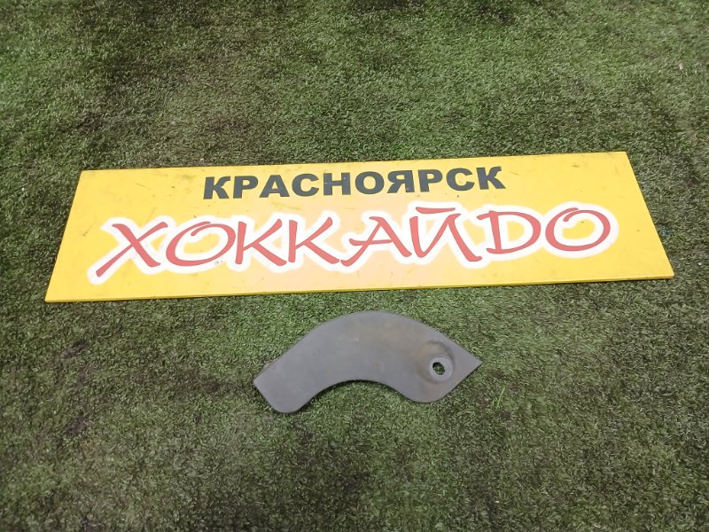 Накладка порога Toyota Avensis AZT251W 2AZ-FSE 07.2006 передняя правая (б/у)