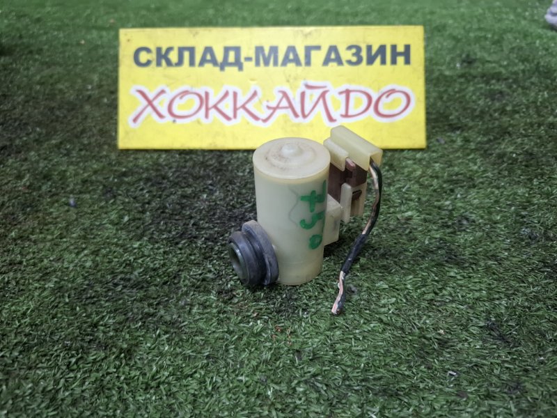 Мотор омывателя Honda Stepwgn RF4 K20A 04.2001 задний (б/у)