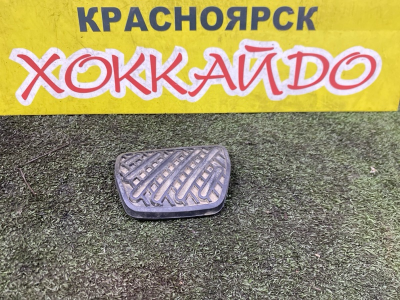 Накладка на педаль Nissan Serena CNC25 MR20DE 12.2007 (б/у)