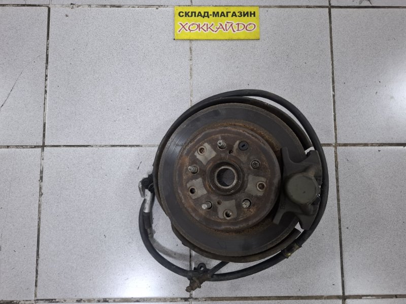 Ступица Toyota Altezza GXE10 1G-FE 10.1998 задняя левая (б/у)