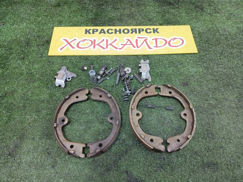 Колодки тормозные Nissan Murano TNZ51 QR25DE 09.2008 задние (б/у)
