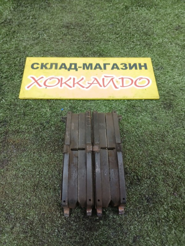 Колодки тормозные Toyota Raum EXZ10 5E-FE 08.1999 передние (б/у)