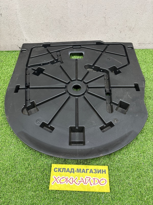 Днище багажника Mazda Demio DW5W B5E 12.1999 (б/у)