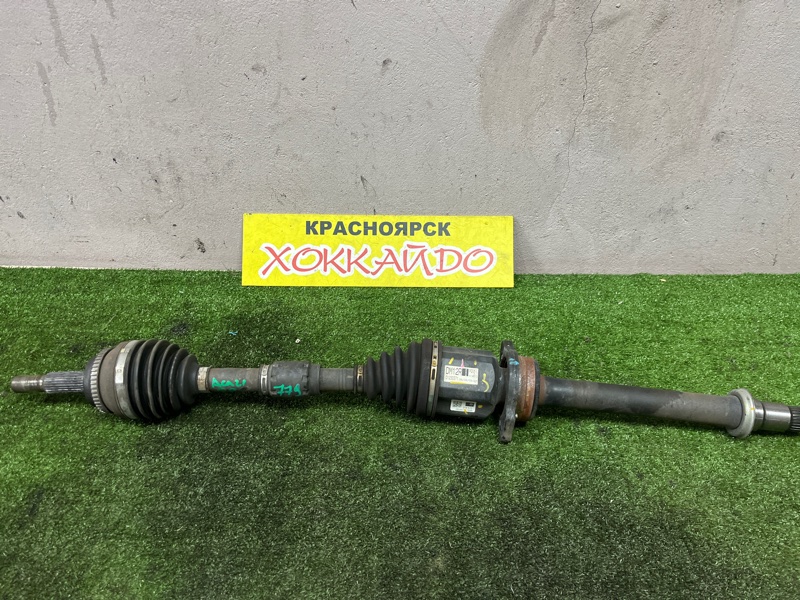 Привод Toyota Ipsum ACM21W 2AZ-FE 10.2003 передний правый (б/у)