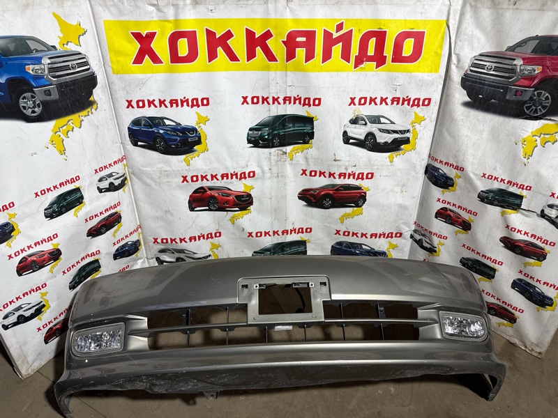 Бампер Toyota Grand Hiace VCH16W 5VZ-FE 08.1999 передний (б/у)