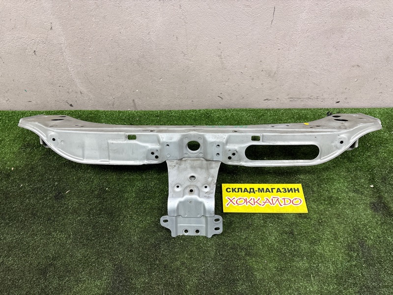 Рамка радиатора Mitsubishi Outlander CW5W 4B12 10.2005 (б/у)