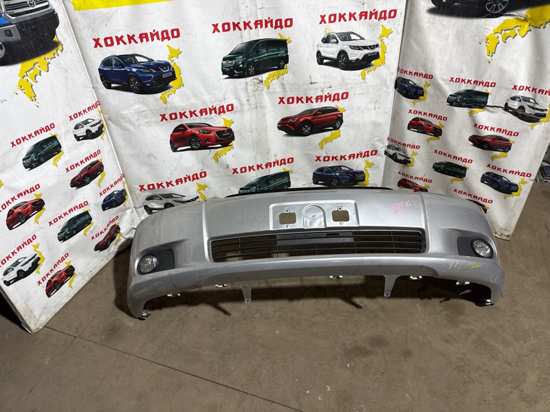 Бампер Toyota Wish ZNE10G 1ZZ-FE 01.2003 передний (б/у)