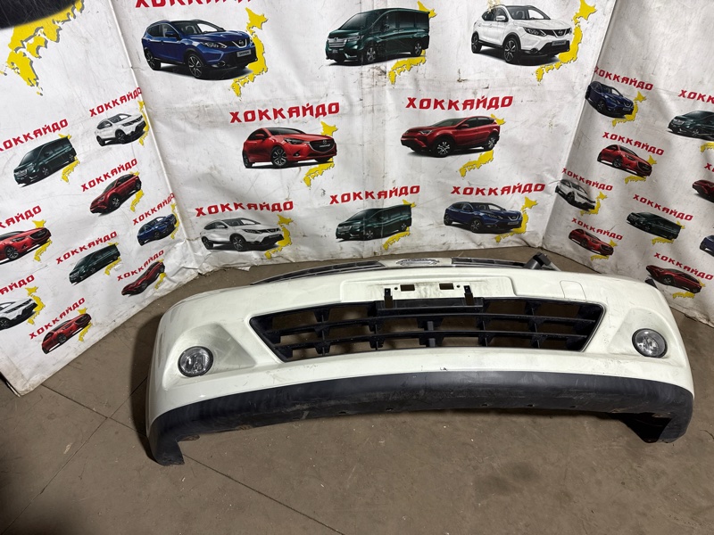 Бампер Nissan Tiida Latio SC11 HR15DE 01.2008 передний (б/у)