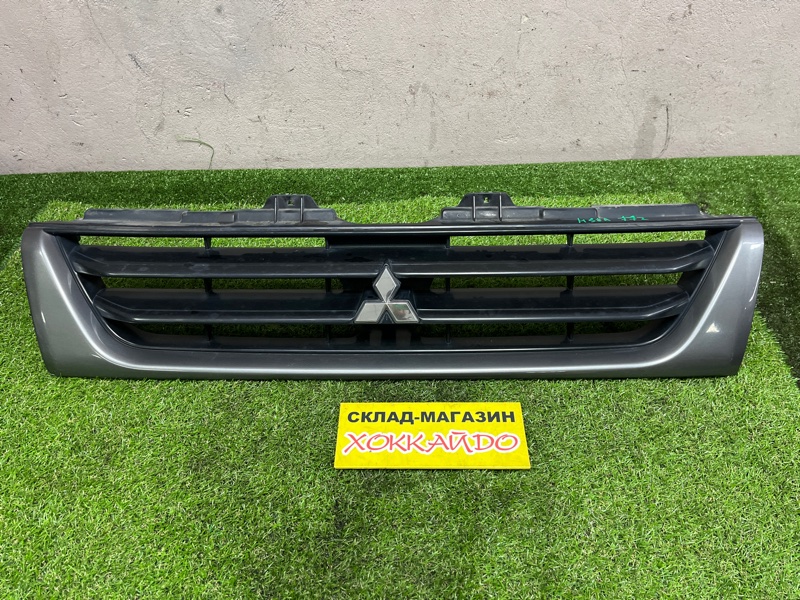 Решетка радиатора Mitsubishi Pajero Mini H58A 4A30T 10.1998 (б/у)