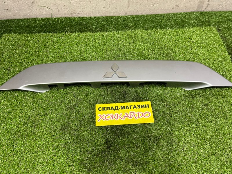 Накладка на багажник Mitsubishi Outlander CW5W 4B12 10.2005 (б/у)