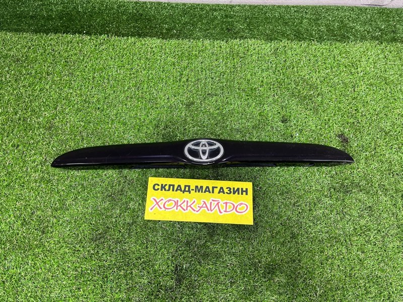 Накладка на багажник Toyota Verossa GX110 1G-FE 07.2001 (б/у)