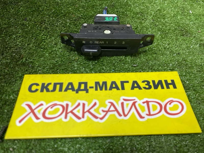 Блок управления климат-контролем Mazda MPV LWEW FS-DE 06.1999 (б/у)