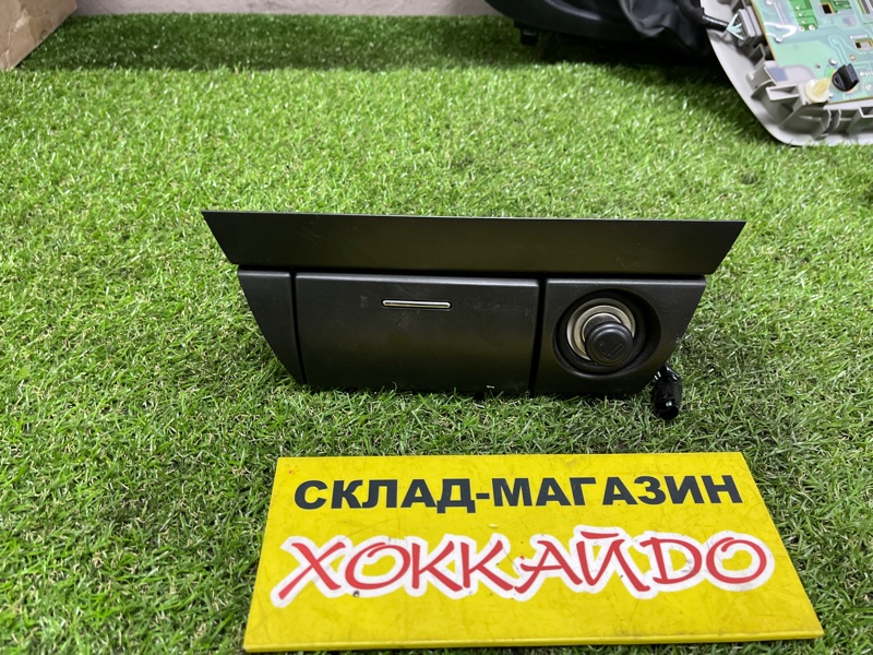 Пластиковые детали салона Toyota Verossa GX110 1G-FE 07.2001 (б/у)