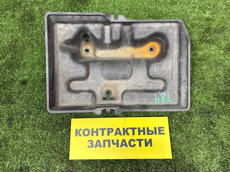 Крепление аккумулятора Toyota Grand Hiace VCH16W 5VZ-FE 08.1999 (б/у)