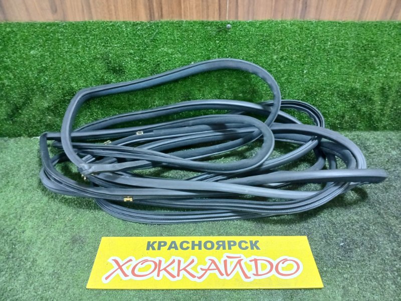 Уплотнитель Toyota Verossa GX110 1G-FE 07.2001 (б/у)