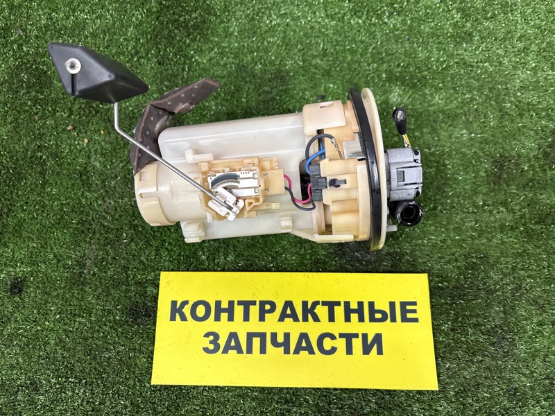 Насос топливный Toyota Wish ZGE20G 2ZR-FAE 04.2012 (б/у)