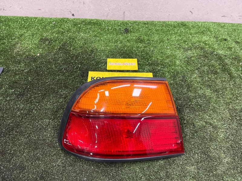 Фонарь стоп-сигнала Nissan Sunny FB14 GA15DE 09.1995 задний левый (б/у)