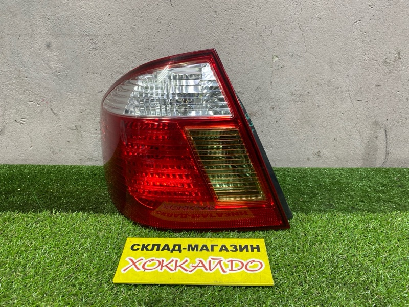 Фонарь стоп-сигнала Toyota Premio ZZT240 1ZZ-FE 12.2001 задний левый (б/у)