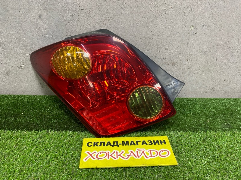Фонарь стоп-сигнала Toyota Ist NCP60 2NZ-FE 05.2002 задний левый (б/у)