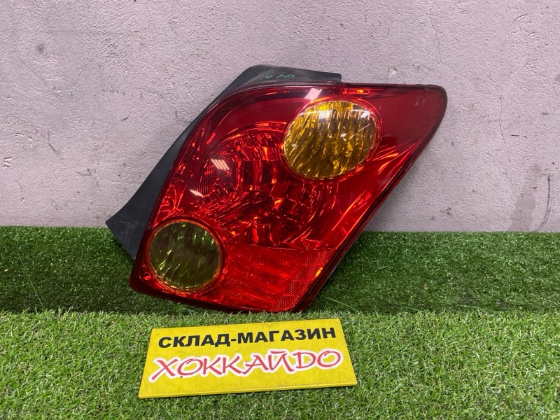 Фонарь стоп-сигнала Toyota Ist NCP60 2NZ-FE 05.2002 задний правый (б/у)