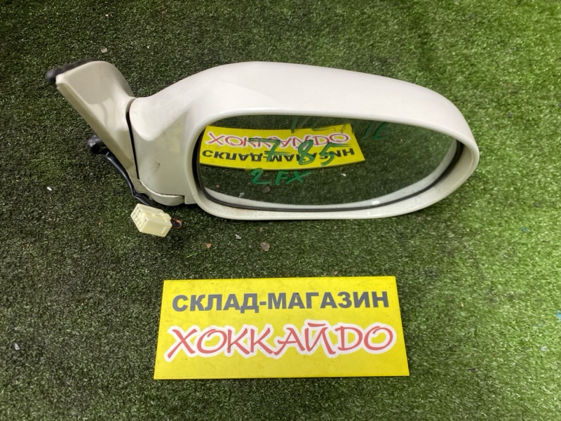 Зеркало боковое Toyota Grand Hiace VCH16W 5VZ-FE 08.1999 переднее правое (б/у)