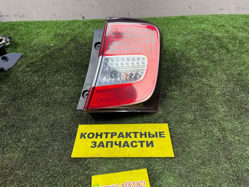 Фонарь стоп-сигнала Honda Freed Spike GB3 L15A 07.2010 задний правый (б/у)