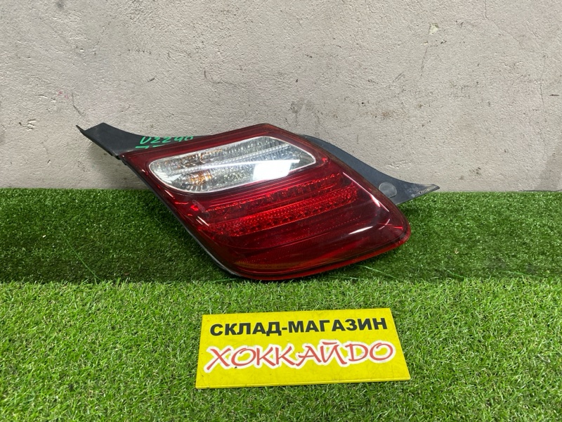 Фонарь стоп-сигнала Lexus SC430 UZZ40 3UZ-FE 07.2005 задний левый (б/у)