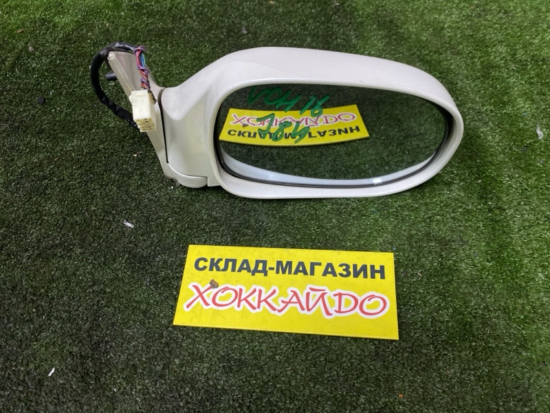 Зеркало боковое Toyota Grand Hiace VCH16W 5VZ-FE 08.1999 переднее правое (б/у)