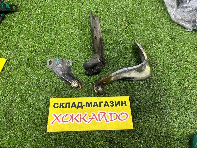 Ролик двери Mazda Bongo SS88V F8 04.1994 задний левый (б/у)