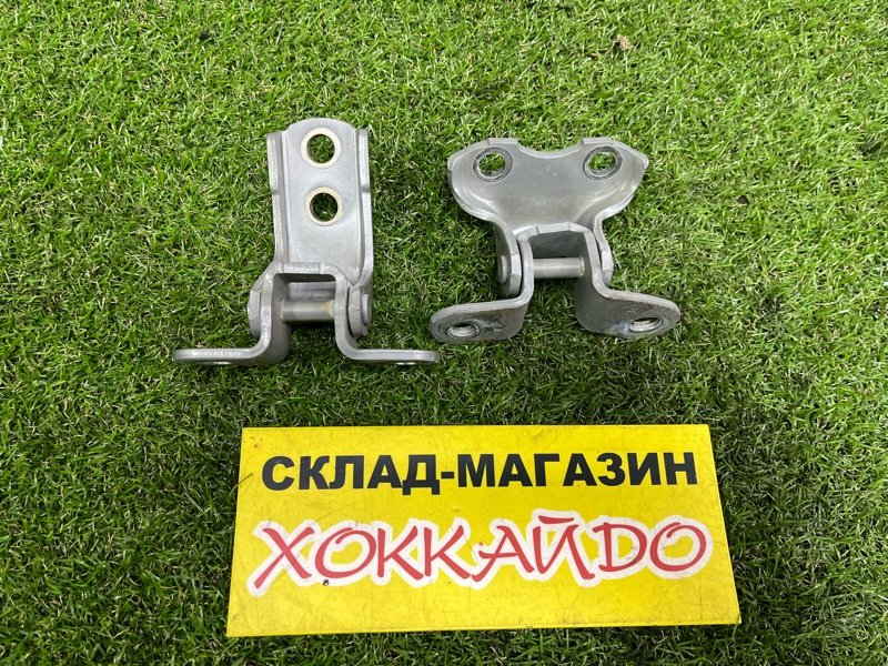 Петля двери Toyota Prius Alpha ZVW41W 2ZR-FXE 05.2011 передняя левая (б/у)