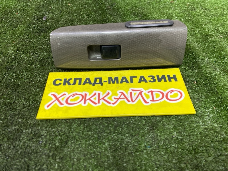 Кнопка стеклоподъемника Nissan Presage TU31 QR25DE 06.2003 передняя левая (б/у)