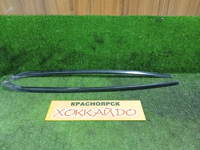 Молдинг лобового стекла Toyota Ipsum ACM21W 2AZ-FE 10.2003 (б/у)