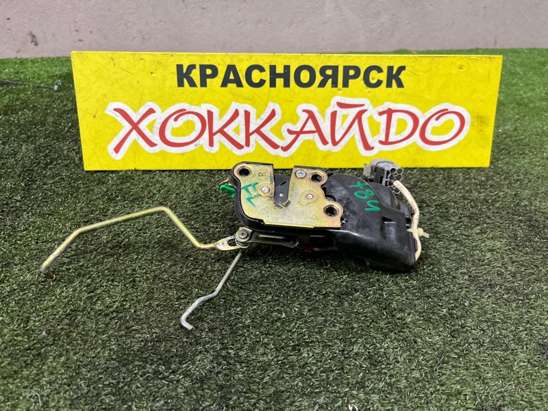 Замок дверной Toyota Grand Hiace VCH16W 5VZ-FE 08.1999 передний левый (б/у)