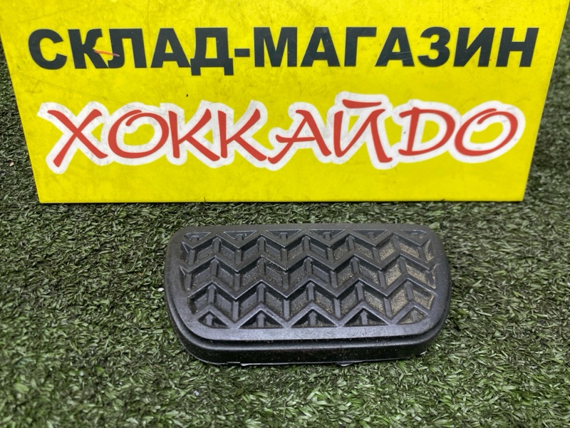 Накладка на педаль Toyota Ist NCP60 2NZ-FE 05.2002 (б/у)