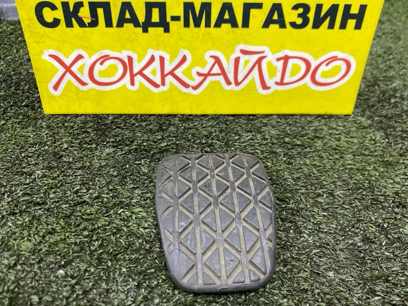 Накладка на педаль Mazda Axela BM6FJ Z6 11.2013 (б/у)