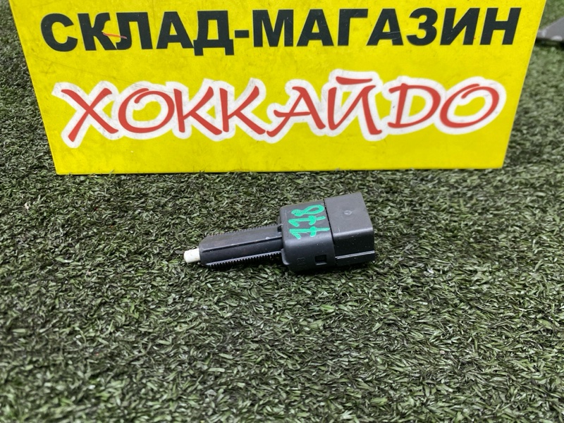 Датчик положения педали тормоза Mitsubishi Lancer CS5W 4G93 01.2005 (б/у)