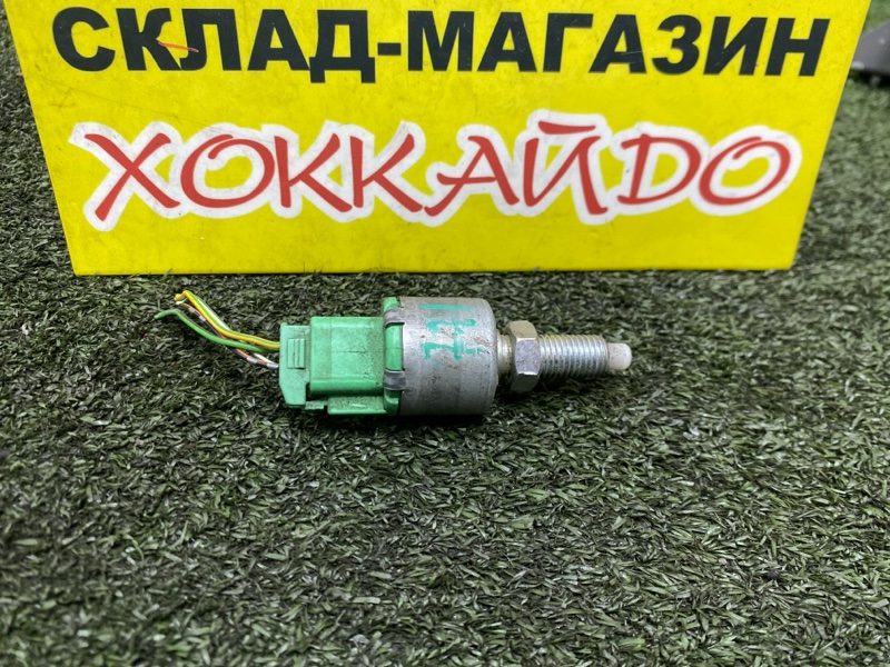 Датчик положения педали тормоза Lexus SC430 UZZ40 3UZ-FE 07.2005 (б/у)
