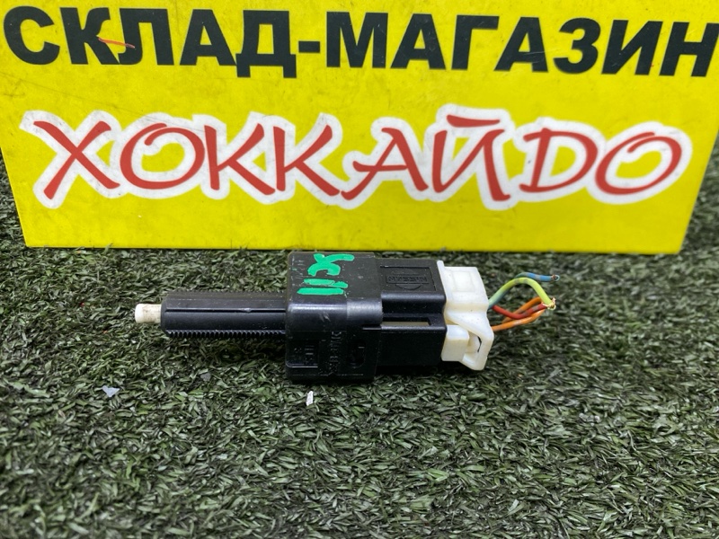 Датчик положения педали тормоза Nissan Tiida Latio SC11 HR15DE 01.2008 (б/у)