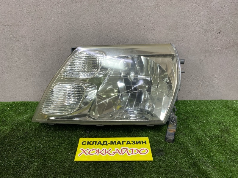 Фара Toyota Grand Hiace VCH16W 5VZ-FE 08.1999 левая (б/у)