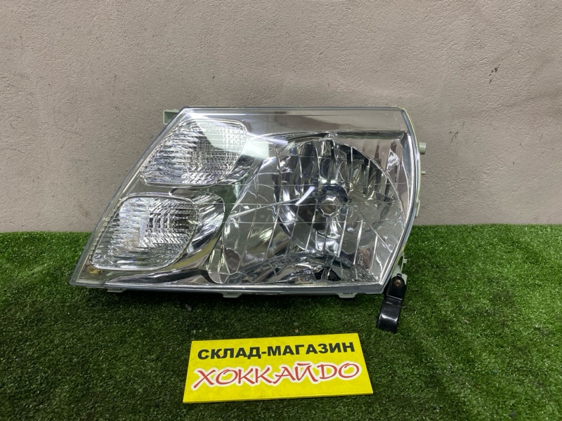 Фара Toyota Grand Hiace VCH16W 5VZ-FE 08.1999 левая (б/у)