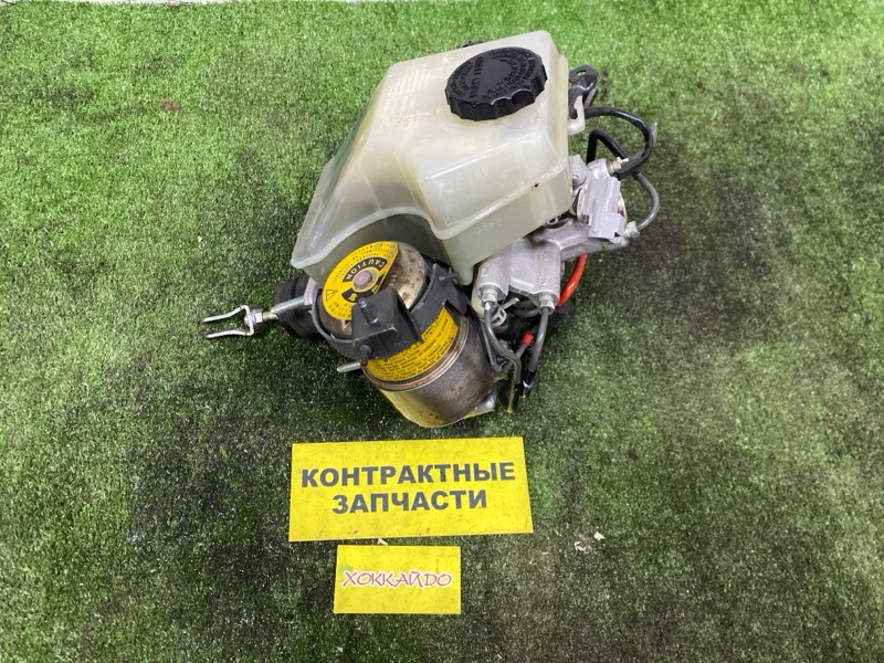 Главный тормозной цилиндр Lexus SC430 UZZ40 3UZ-FE 07.2005 (б/у)