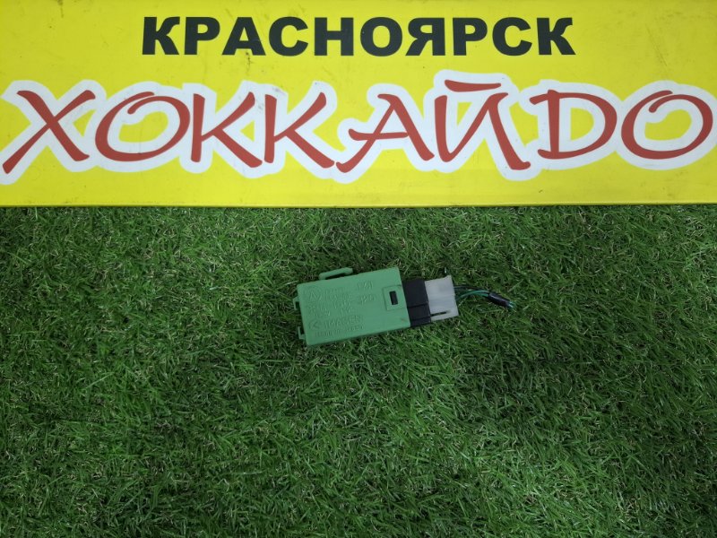 Реле Mazda Bongo SS88V F8 04.1994 (б/у)