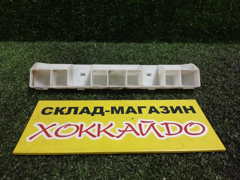 Клипса бампера Nissan Presage TU31 QR25DE 06.2003 задняя левая (б/у)