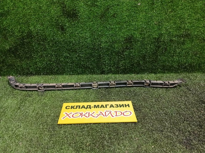 Клипса бампера Honda Stream RN1 D17A 10.2000 задняя правая (б/у)