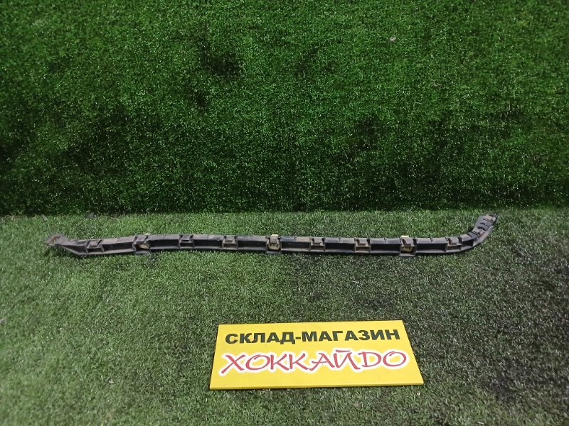 Клипса бампера Honda Stream RN1 D17A 10.2000 задняя левая (б/у)