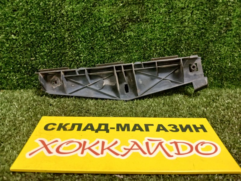 Клипса бампера Toyota Premio NZT240 1NZ-FE 12.2001 передняя правая (б/у)