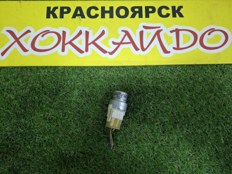 Реле Toyota Grand Hiace VCH16W 5VZ-FE 08.1999 (б/у)