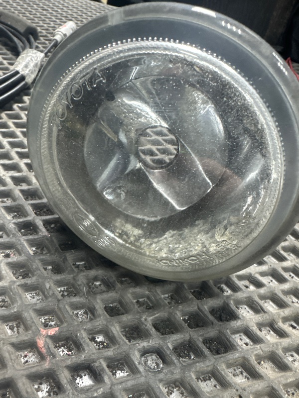 Фара противотуманная Toyota Allion NZT240 1NZ-FE 12.2001 передняя правая (б/у)